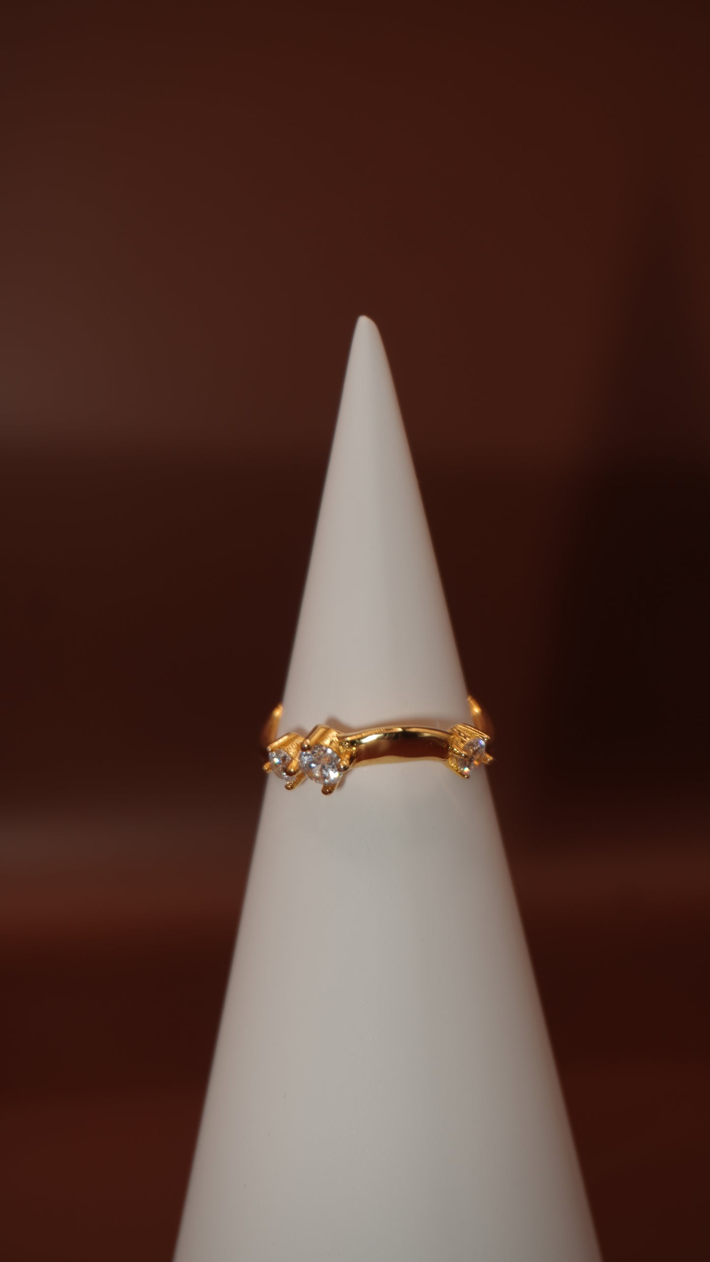 Elia Ring