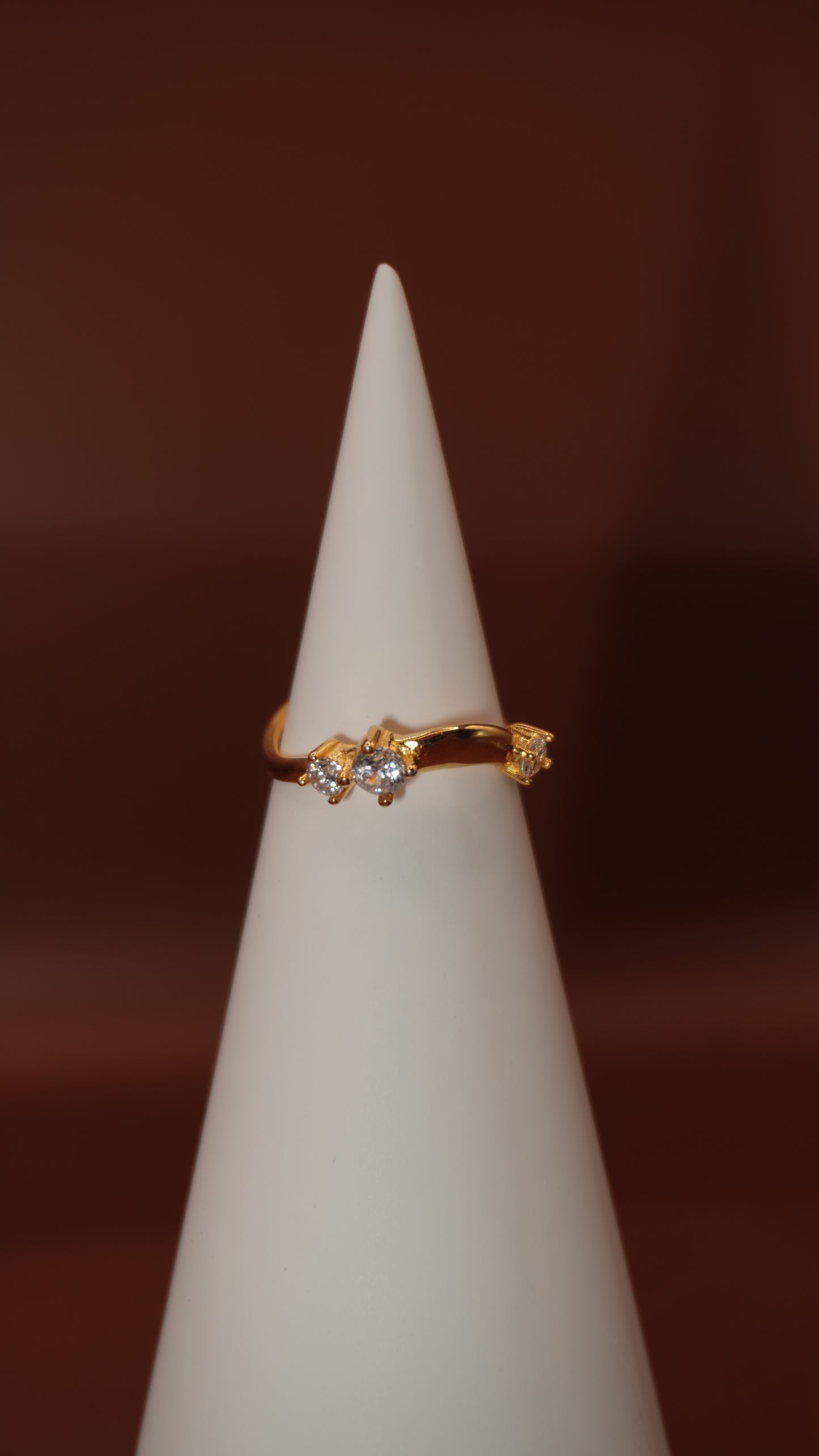 Elia Ring